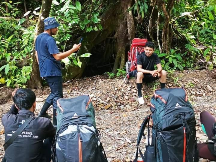 Pongo Guest House & Jungle Trekking Bukit Lawang Buitenkant foto