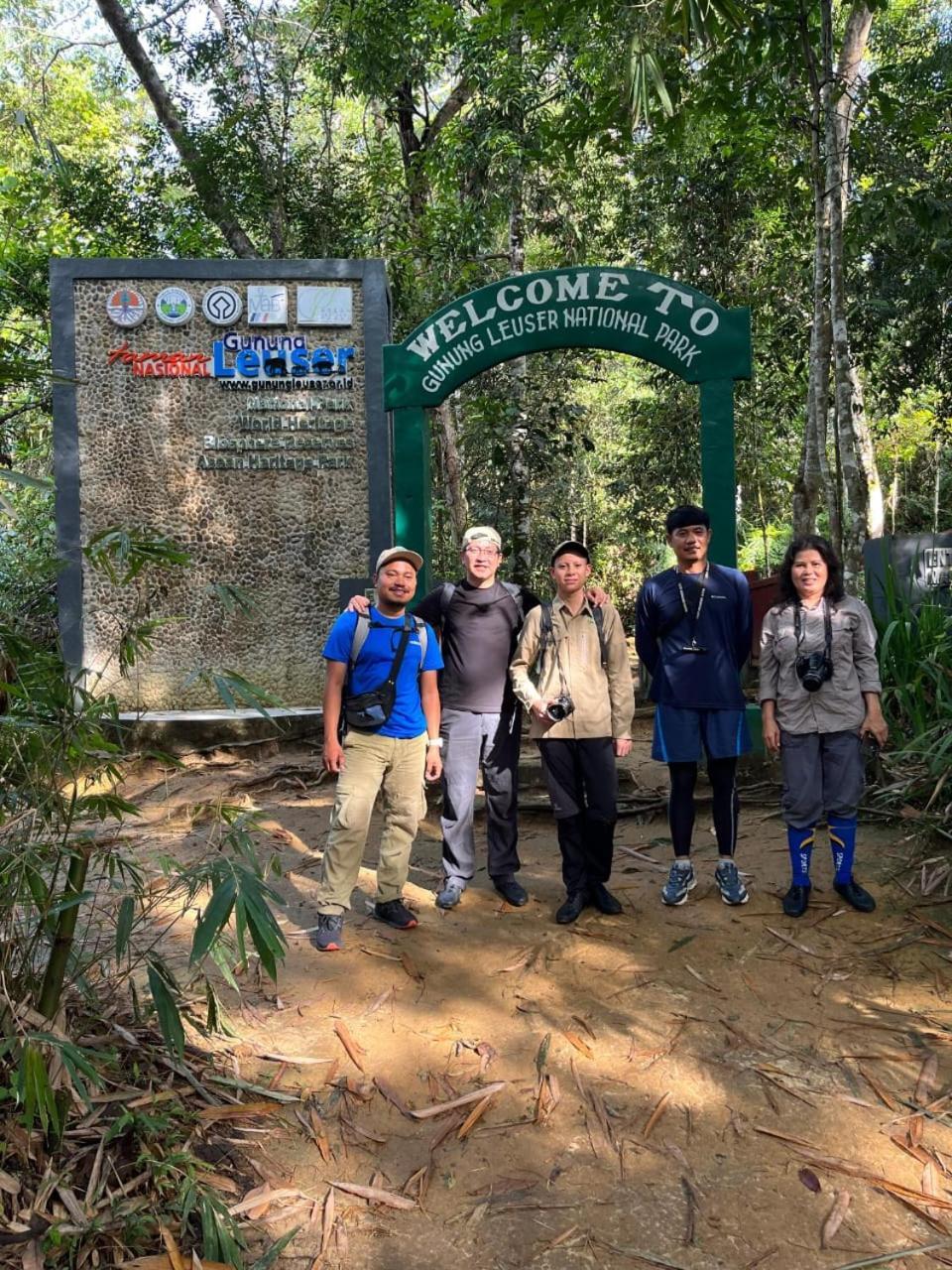 Pongo Guest House & Jungle Trekking Bukit Lawang Buitenkant foto