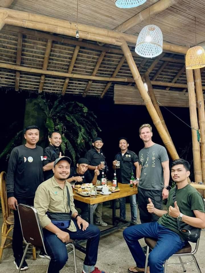Pongo Guest House & Jungle Trekking Bukit Lawang Buitenkant foto